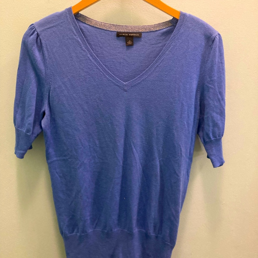 Blue 1940s-style short sleeve sweater